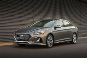 Hyundai Sonata Hybrid 2017 года (NA)